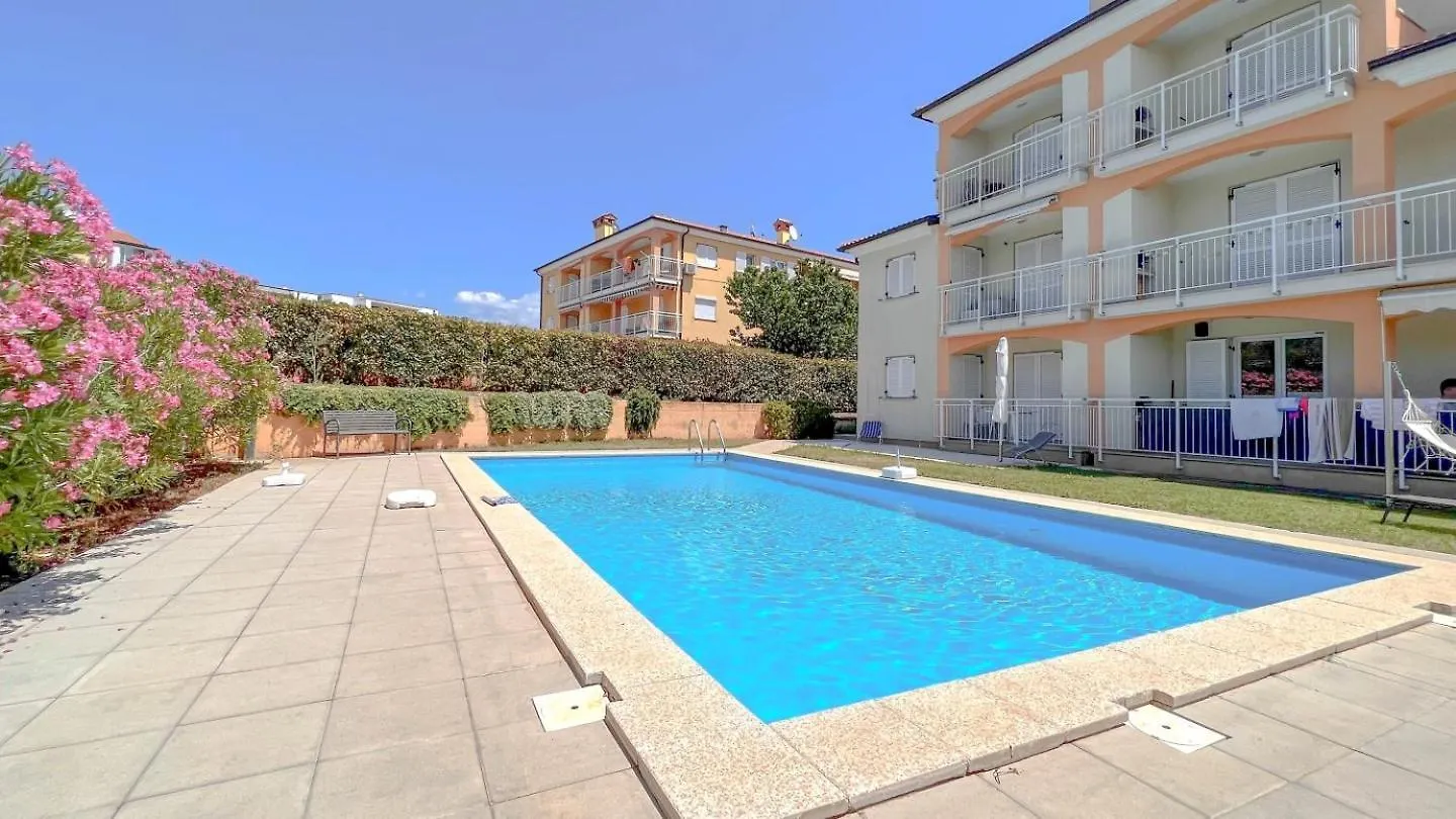 Sonia 1 Apartment Novigrad